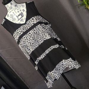 LuLaRoe Medium Sleeveless Tunic Top Animal Print Kristina Size: 10/12